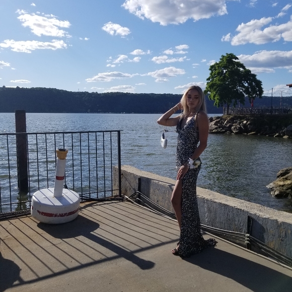 Prom Dress - Picture 9 of 12